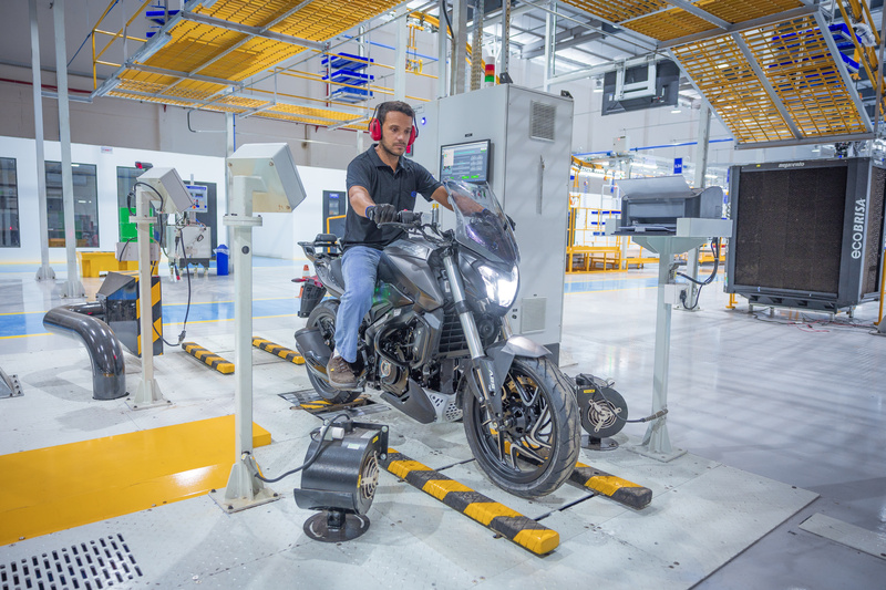 Bajaj comemora um ano de produção no Brasil com mais de 22 mil motocicletas fabricadas