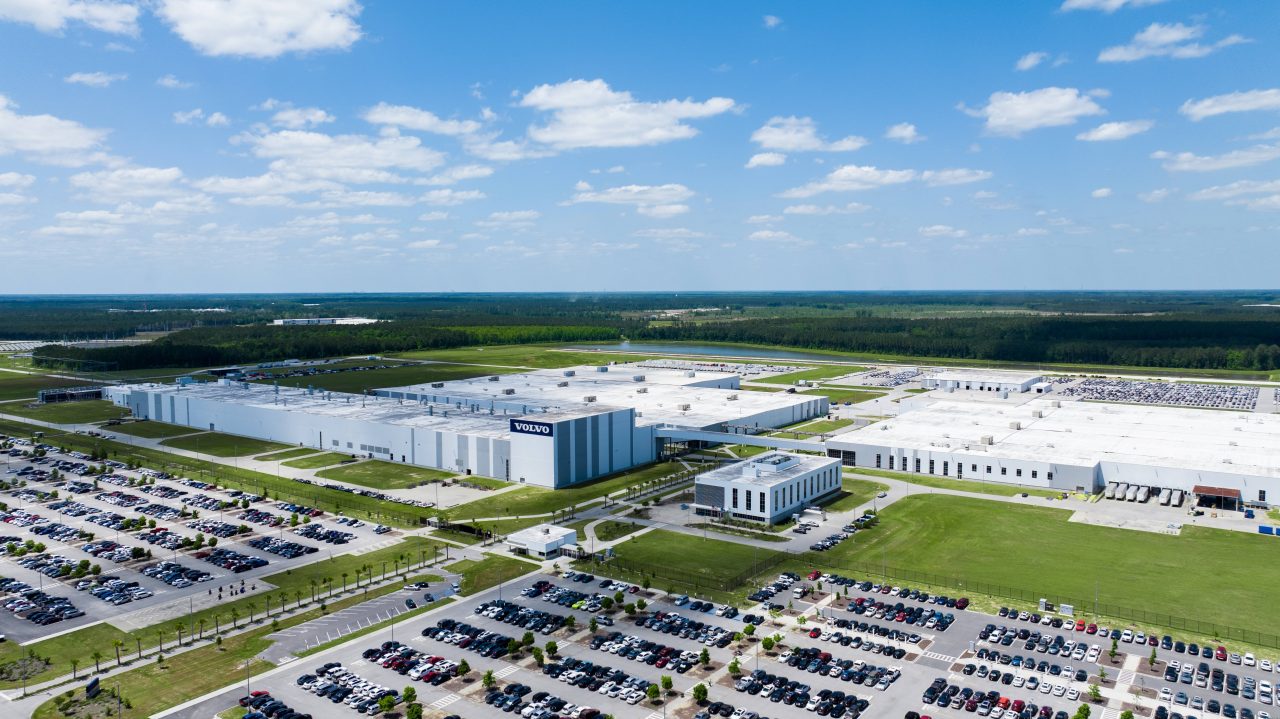 Volvo anuncia produção do XC60 em fábrica nos EUA a partir de 2026
