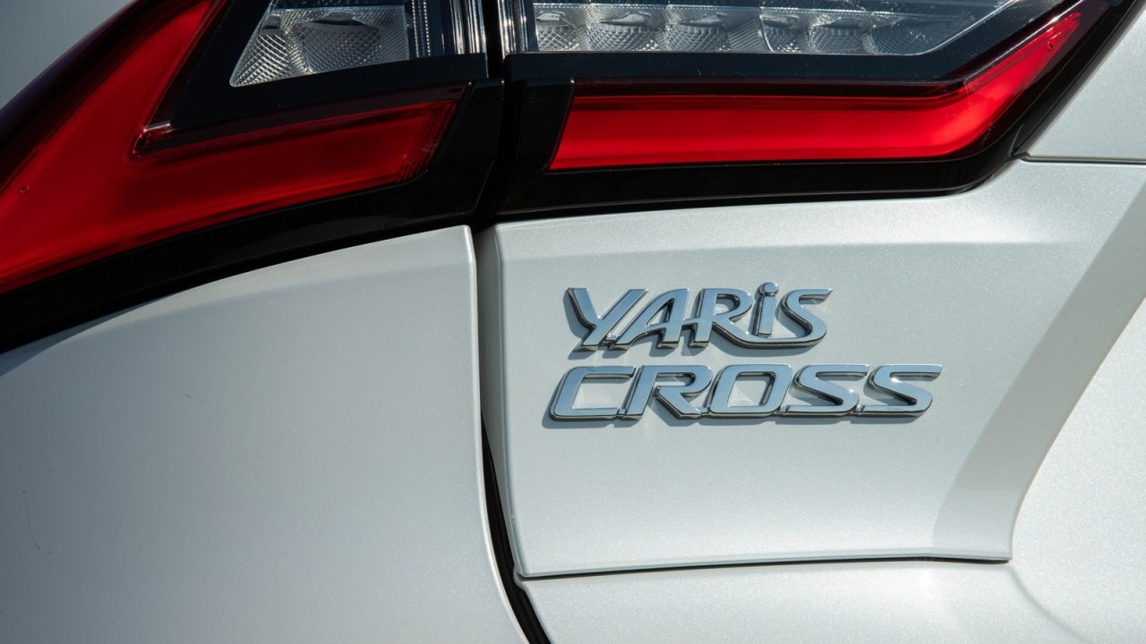 Toyota confirma Yaris Cross 2026 com motorização híbrida flex e produção nacional