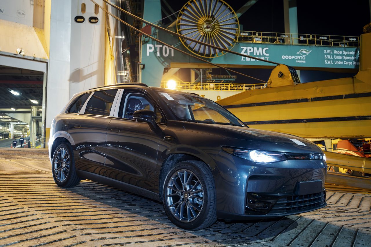 Leapmotor inicia operações no Brasil com chegada dos primeiros veículos