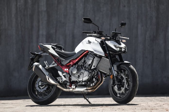 Honda, CB750 Hornet, Naked, Bicilíndrico, Showa, HSTC - (2)