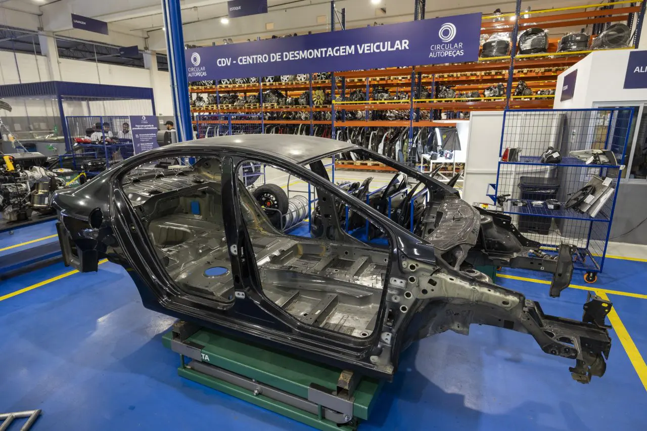 Stellantis divulga primeiros resultados do Centro de Desmontagem Veicular e  reforça liderança em economia circular no setor automotivo | Mecânica  Online®| 26 anos | Mecânica do jeito que você entende