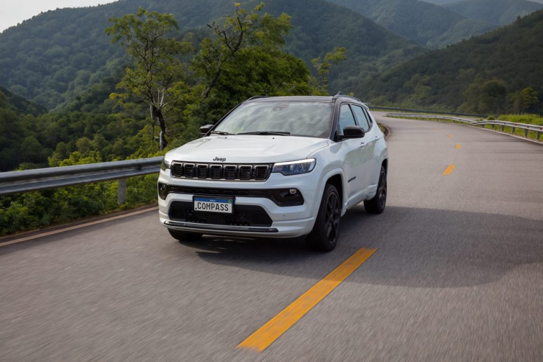 Jeep mantém liderança com Compass e reforça presença com Commander e ...