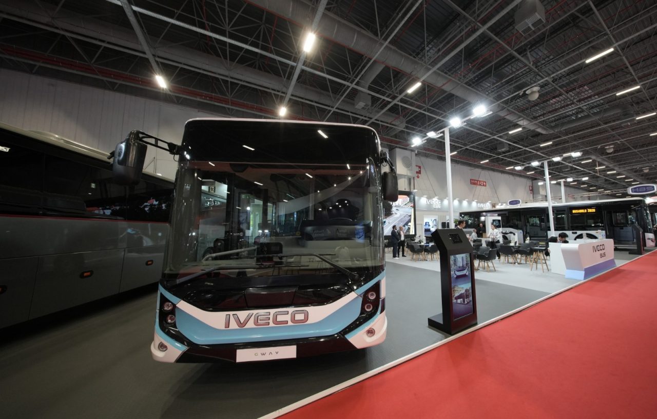 Iveco Bus expande portfólio multienergia na Busworld Turquia 2026