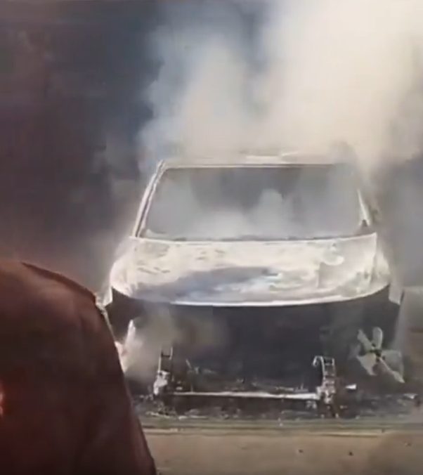 Incêndio em Volvo EX30 no Rio: o que diz o recall oficial