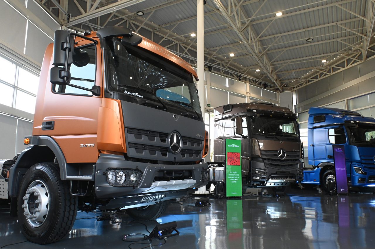 Mercedes-Benz prepara ofensiva na Fenatran 2026, mas prevê vendas menores
