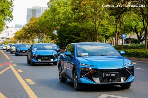 OMODA 4 faz 20,4 km/l em teste na China e virá ao Brasil